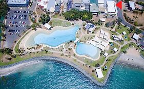 Heart Of Airlie Beach Apartment